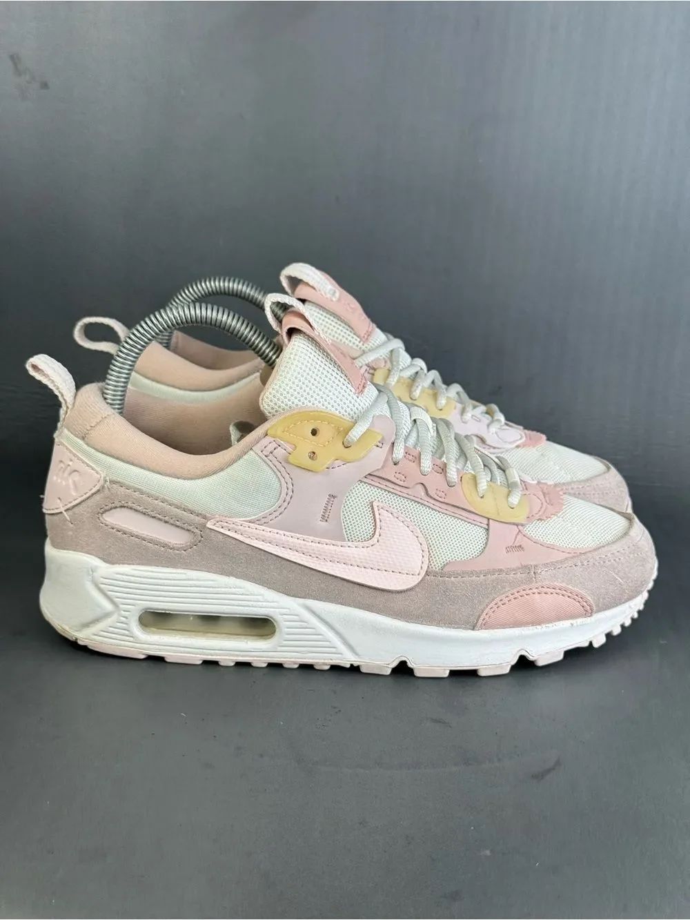 Nike AIR MAX 90 FUTURA 'PALE IVORY PLATINUM VIOLET' women’s size 7